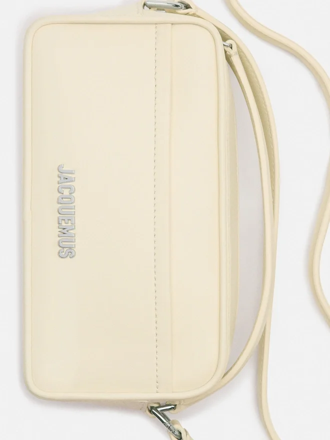 The Baneto Leather camera bag The Baneto Leather camera bag