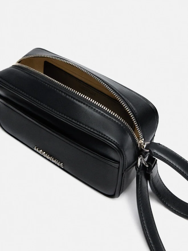 The Baneto Leather camera bag The Baneto Leather camera bag