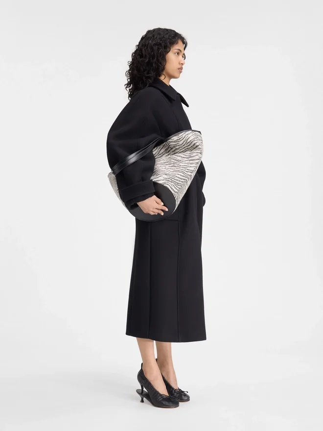 The Bari coat Raglan-sleeve coat The Bari coat Raglan-sleeve coat