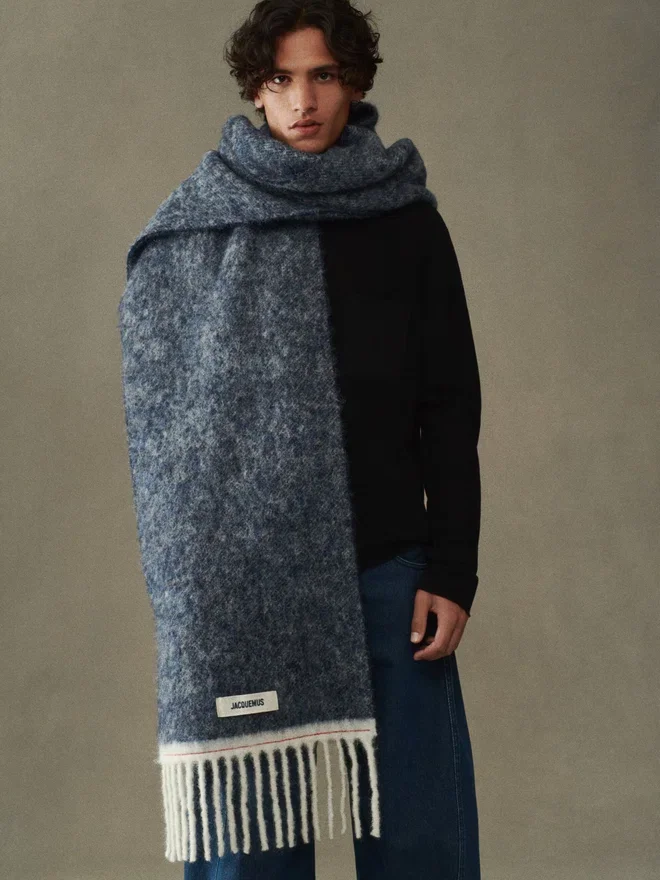 The Carro scarf Long fringe scarf The Carro scarf Long fringe scarf