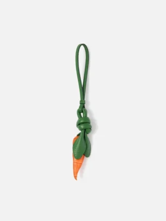 The carrot Knotted carrot-shaped bag charm