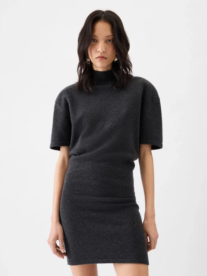 The Castagna knit dress Short-sleeved knit dress The Castagna knit dress Short-sleeved knit dress