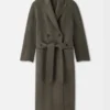 The Curvo Man’s coat Relaxed coat The Curvo Man’s coat Relaxed coat