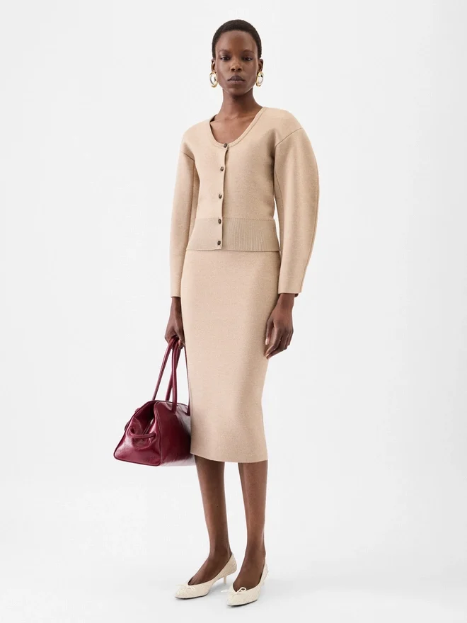 The Doppio cardigan Curved cardigan The Doppio cardigan Curved cardigan