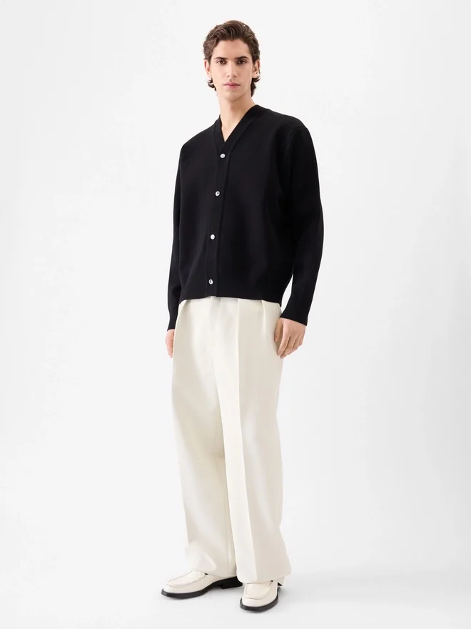 The Doppio cardigan Rounded cardigan The Doppio cardigan Rounded cardigan