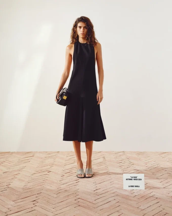 The Favola dress Flared halter dress The Favola dress Flared halter dress