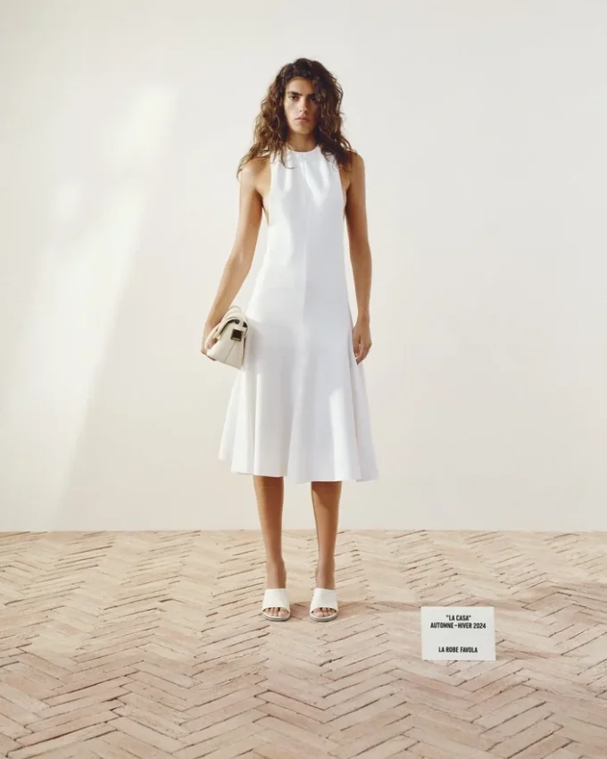 The Favola dress Flared halter dress The Favola dress Flared halter dress