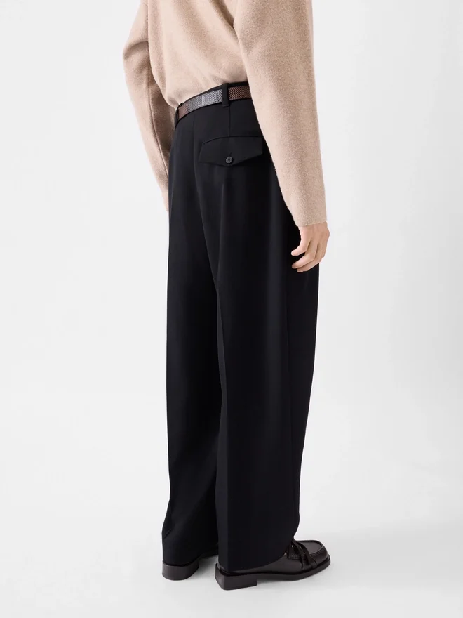 The Fernando pants Pleated buttoned pants The Fernando pants Pleated buttoned pants
