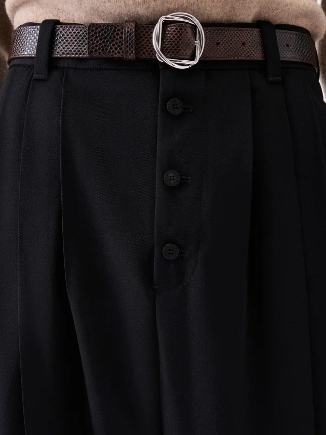 The Fernando pants Pleated buttoned pants The Fernando pants Pleated buttoned pants