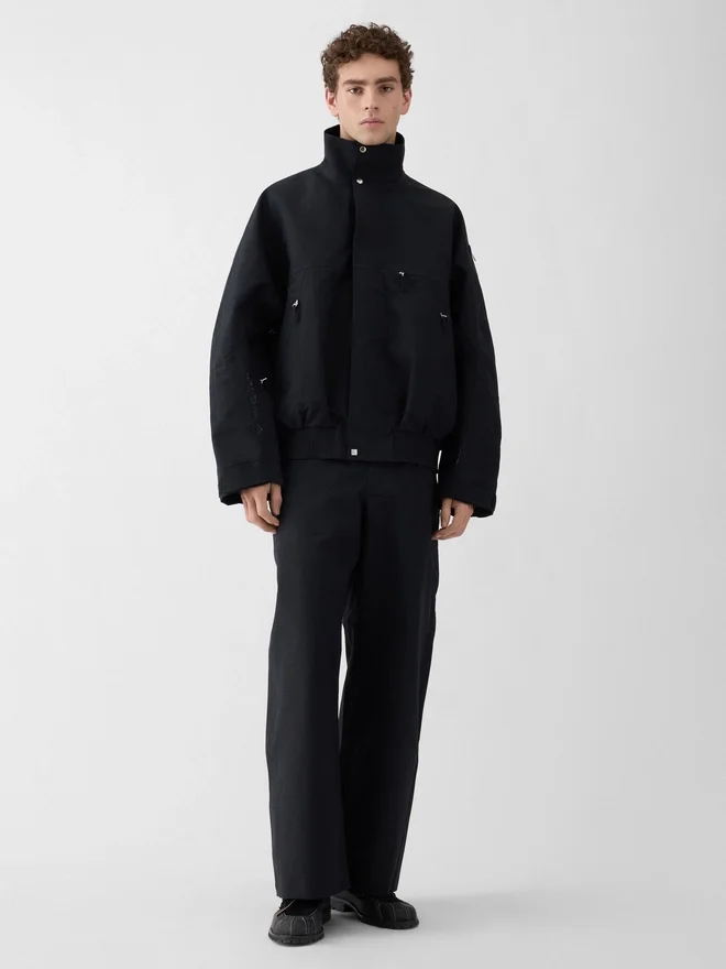 The Gore-Tex jacket Jacquemus + Nike 2-in-1 Gore-Tex jacket – Jacquemus + Nike collaboration The Gore-Tex jacket Jacquemus + Nike 2-in-1 Gore-Tex jacket – Jacquemus + Nike collaboration