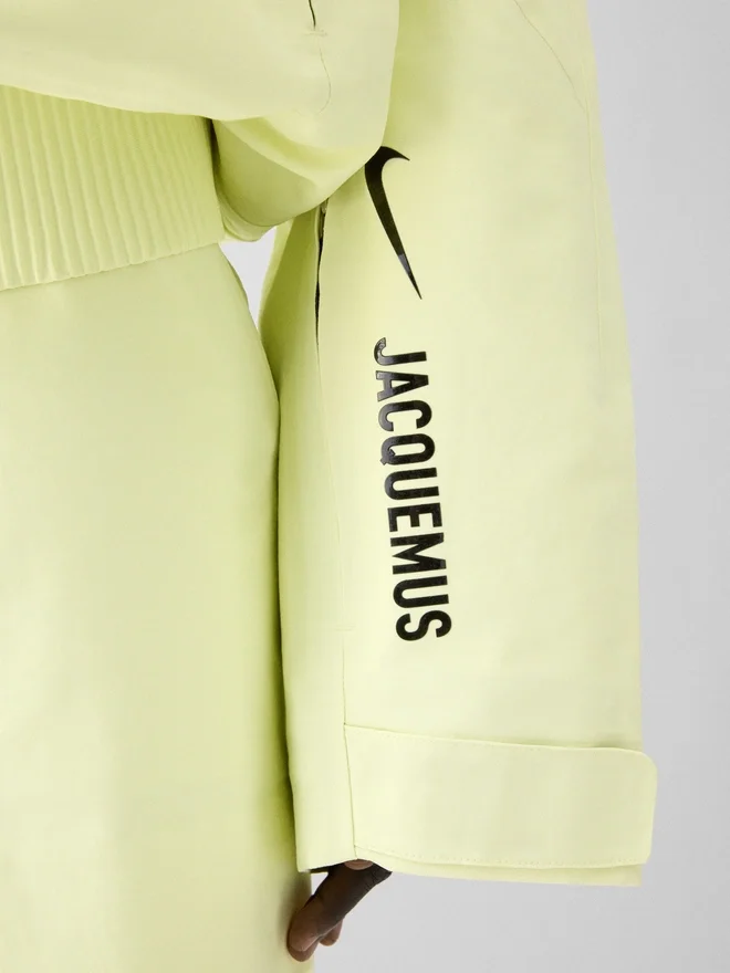 The Gore-Tex jacket Jacquemus + Nike 2-in-1 Gore-Tex jacket – Jacquemus + Nike collaboration The Gore-Tex jacket Jacquemus + Nike 2-in-1 Gore-Tex jacket – Jacquemus + Nike collaboration