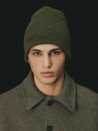 The J beanie Ribbed knit beanie