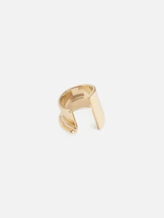 The J ring Sculpted “J” ring The J ring Sculpted “J” ring