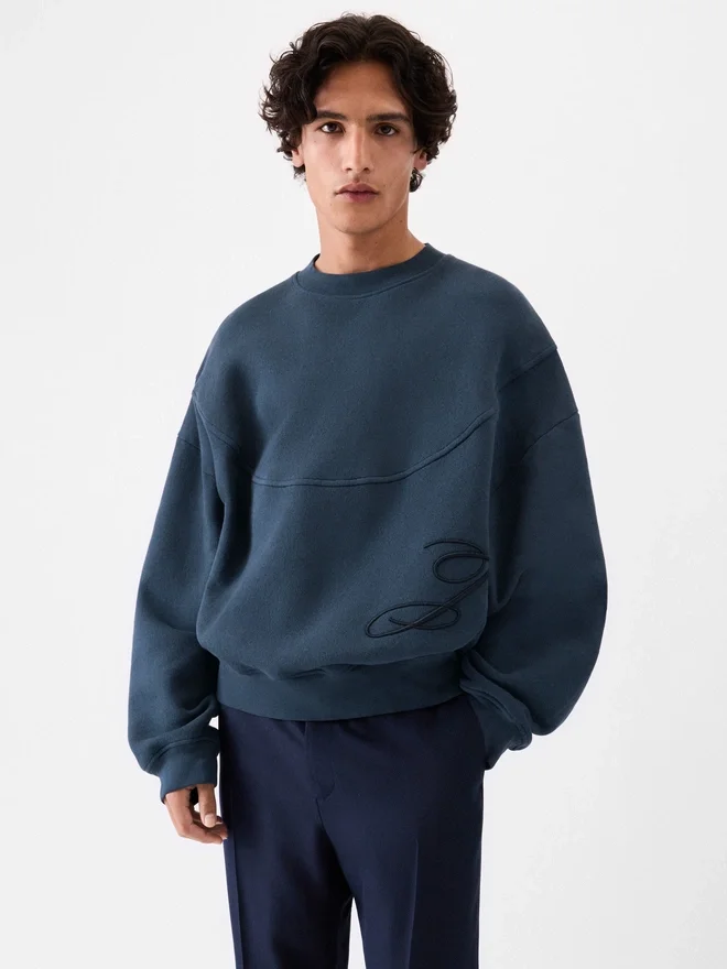 The J sweatshirt Embroidered monogram t-shirt The J sweatshirt Embroidered monogram t-shirt