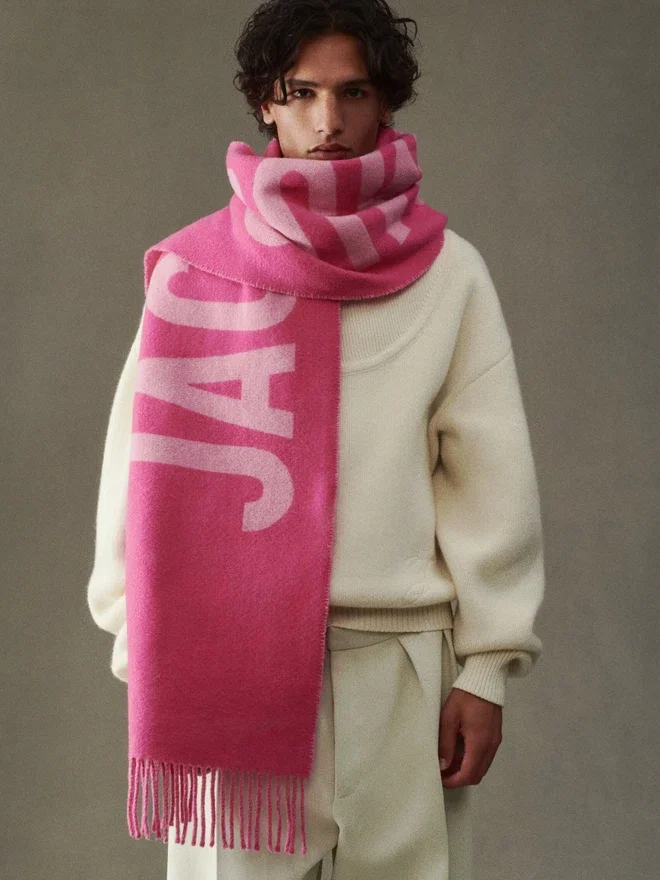 The Jacquemus scarf Fringe logo scarf The Jacquemus scarf Fringe logo scarf