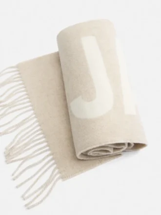 The Jacquemus scarf Fringe logo scarf The Jacquemus scarf Fringe logo scarf
