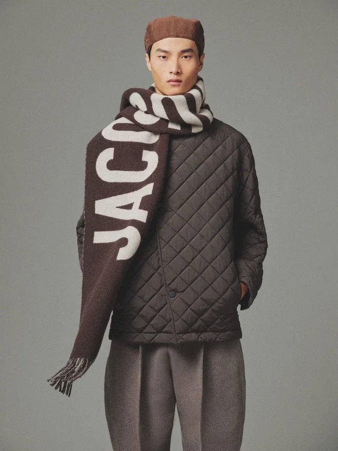 The Jacquemus scarf Fringe logo scarf The Jacquemus scarf Fringe logo scarf