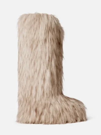 The Jacquemus Yeti Moon Boot High faux fur boots – in collaboration with Moon Boot