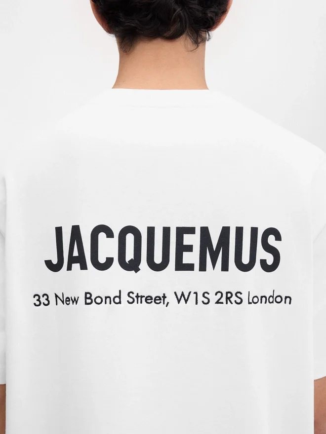 The London address t-shirt Short-sleeved t-shirt with logo and address – sold exclusively online and in our London store The London address t-shirt Short-sleeved t-shirt with logo and address – sold exclusively online and in our London store