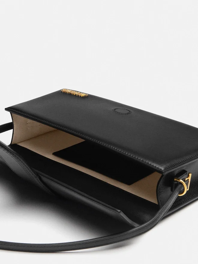 The long Bambino Long flap bag The long Bambino Long flap bag