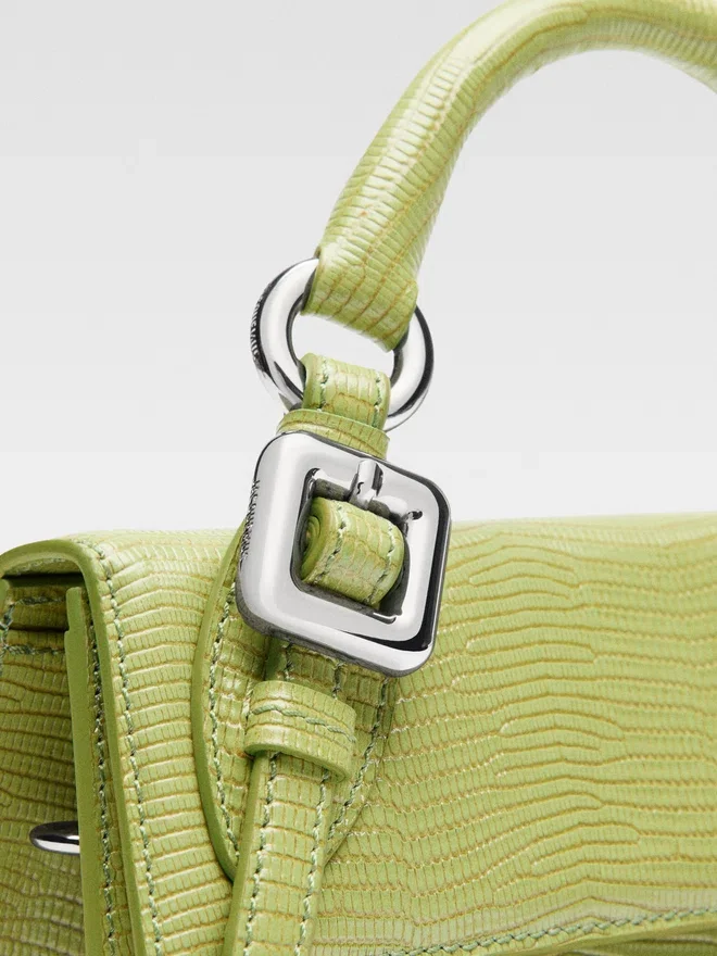 The long Chiquito with buckle Long signature buckled handbag The long Chiquito with buckle Long signature buckled handbag