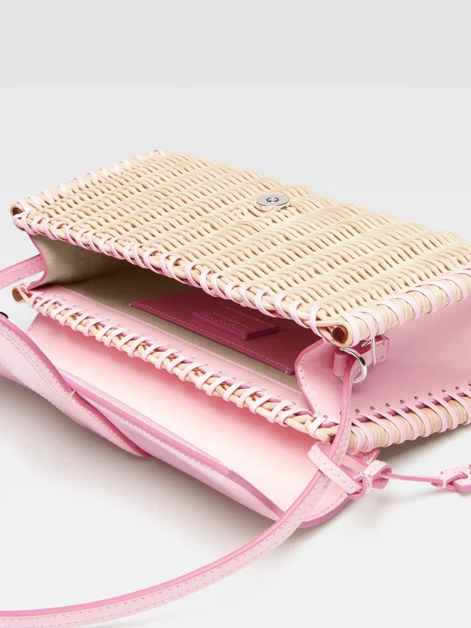 The long wicker Bambino Wicker flap bag The long wicker Bambino Wicker flap bag
