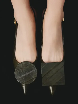 The low Duelo slingbacks Circle and square kitten heels
