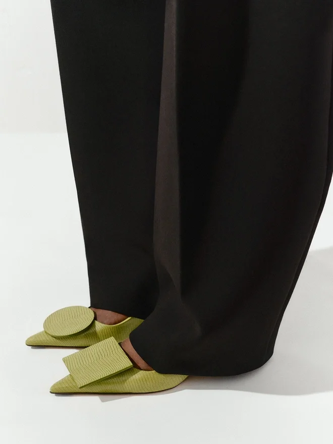 The low Duelo slingbacks Circle square kitten heels The low Duelo slingbacks Circle square kitten heels