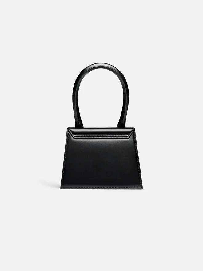 The medium Chiquito Leather handbag The medium Chiquito Leather handbag