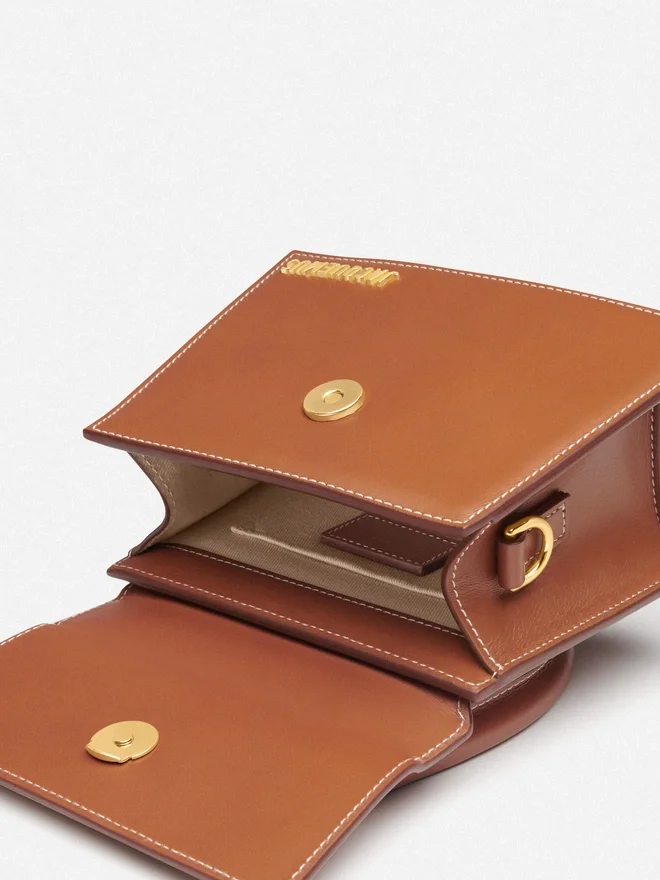 The medium Chiquito Signature handbag The medium Chiquito Signature handbag