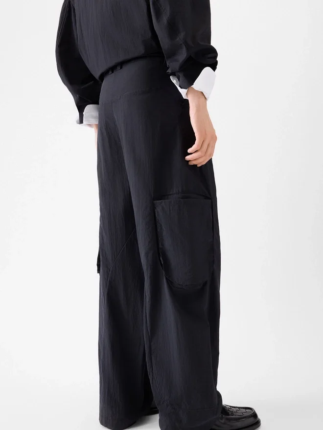 The Molino cargo pants Curved cargo pants The Molino cargo pants Curved cargo pants