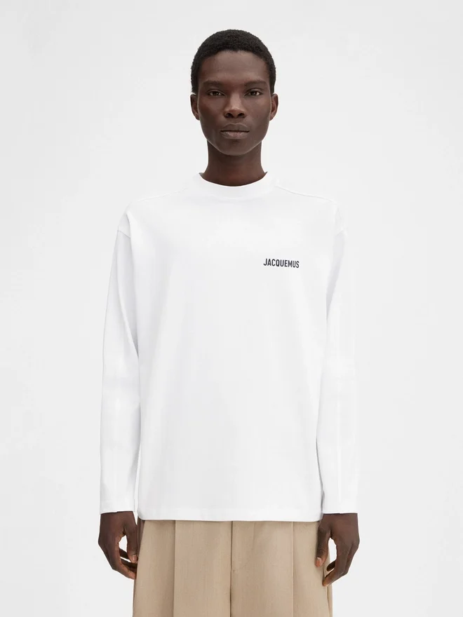 The Montaigne address long-sleeve t-shirt Long sleeve t-shirt with printed address and logo – sold exclusively online and in our Paris store The Montaigne address long-sleeve t-shirt Long sleeve t-shirt with printed address and logo – sold exclusively online and in our Paris store