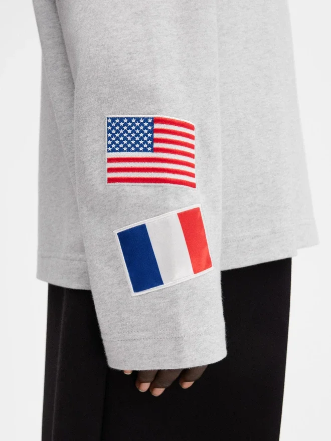 The New York t-shirt Long-sleeved logo t-shirt – exclusively sold online and in our New York boutique The New York t-shirt Long-sleeved logo t-shirt – exclusively sold online and in our New York boutique