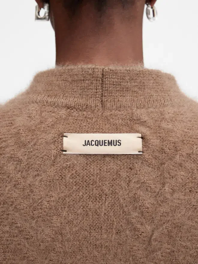 The Nuvola cardigan Mohair buttonned cardigan The Nuvola cardigan Mohair buttonned cardigan