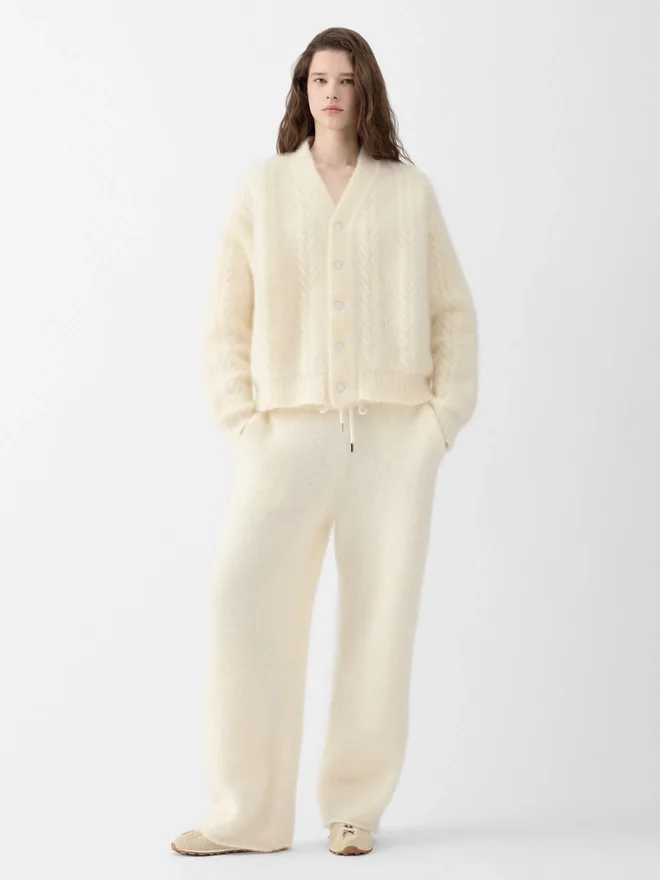 The Nuvola cardigan Mohair buttonned cardigan The Nuvola cardigan Mohair buttonned cardigan