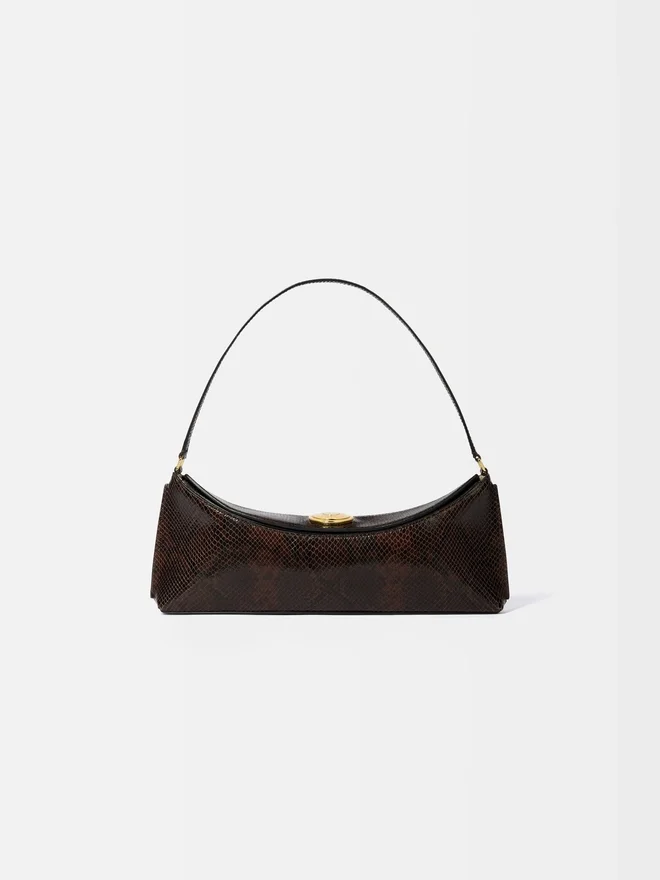 The Ovalo clutch Folded shoulder bag The Ovalo clutch Folded shoulder bag