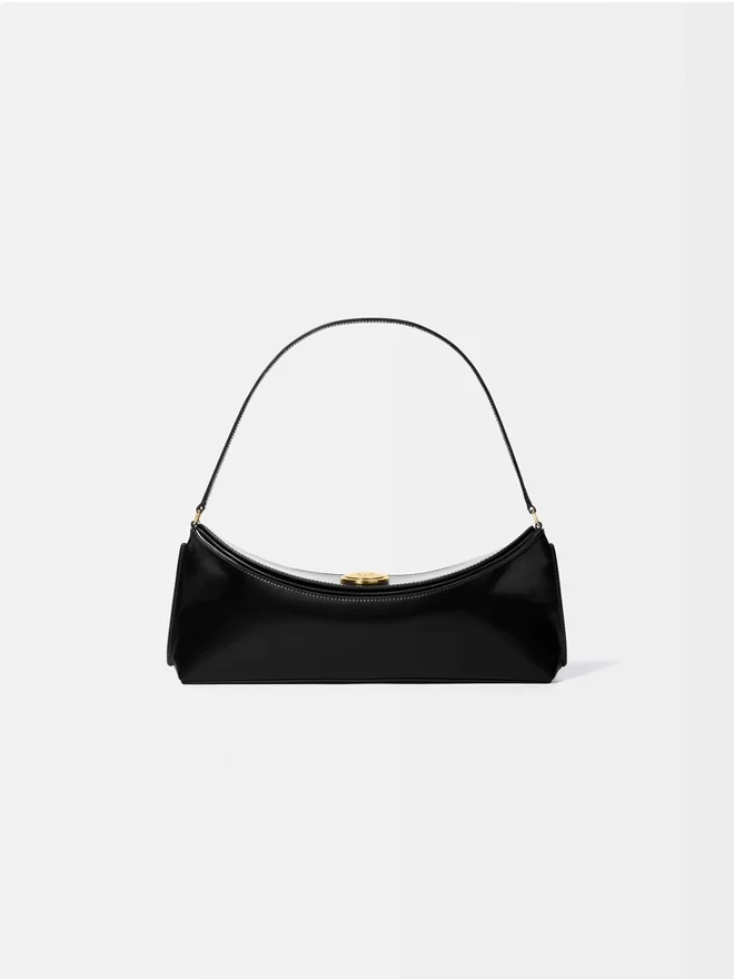 The Ovalo clutch Folded shoulder bag The Ovalo clutch Folded shoulder bag