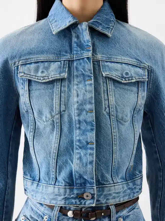 The Ovalo de-Nîmes denim jacket Curved denim jacket The Ovalo de-Nîmes denim jacket Curved denim jacket
