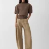 The Ovalo de-Nîmes denim pants High-waisted curved jeans The Ovalo de-Nîmes denim pants High-waisted curved jeans