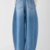 The Ovalo de-Nîmes denim pants High-waisted curved jeans The Ovalo de-Nîmes denim pants High-waisted curved jeans