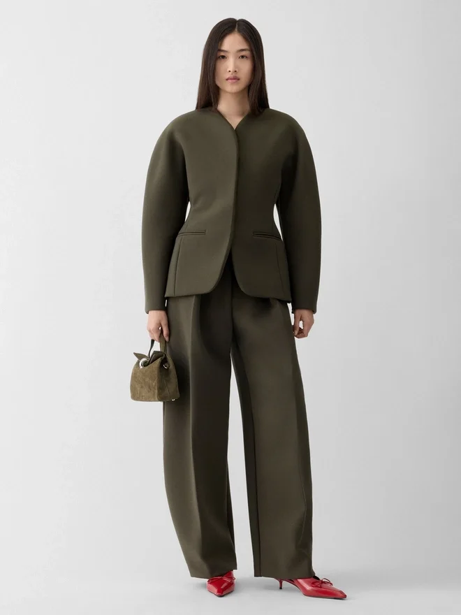 The Ovalo jacket Fitted jacket The Ovalo jacket Fitted jacket