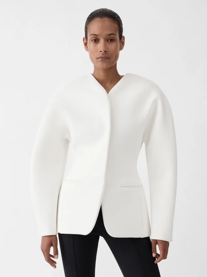 The Ovalo jacket Fitted jacket The Ovalo jacket Fitted jacket