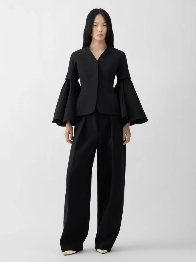 The Ovalo pants Curved pants The Ovalo pants Curved pants