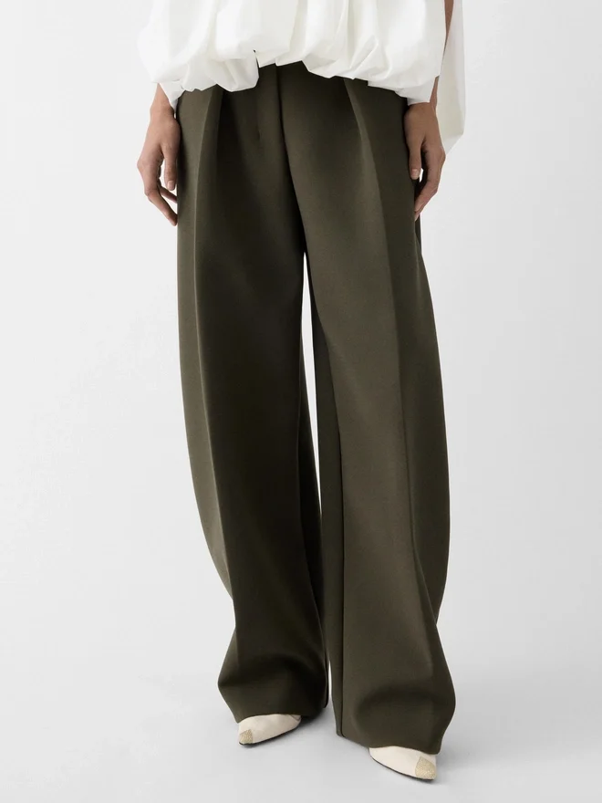 The Ovalo pants Curved pants The Ovalo pants Curved pants