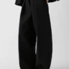 The Ovalo pants Curved pants The Ovalo pants Curved pants