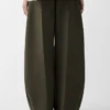 The Ovalo pants Curved pants The Ovalo pants Curved pants