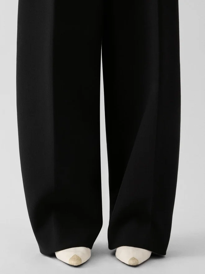 The Ovalo pants Curved pants The Ovalo pants Curved pants