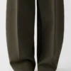 The Ovalo pants Curved pants The Ovalo pants Curved pants