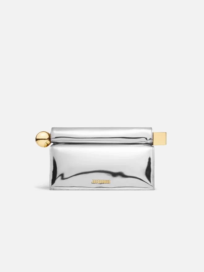 The Rond Carré clutch Take-out clutch The Rond Carré clutch Take-out clutch