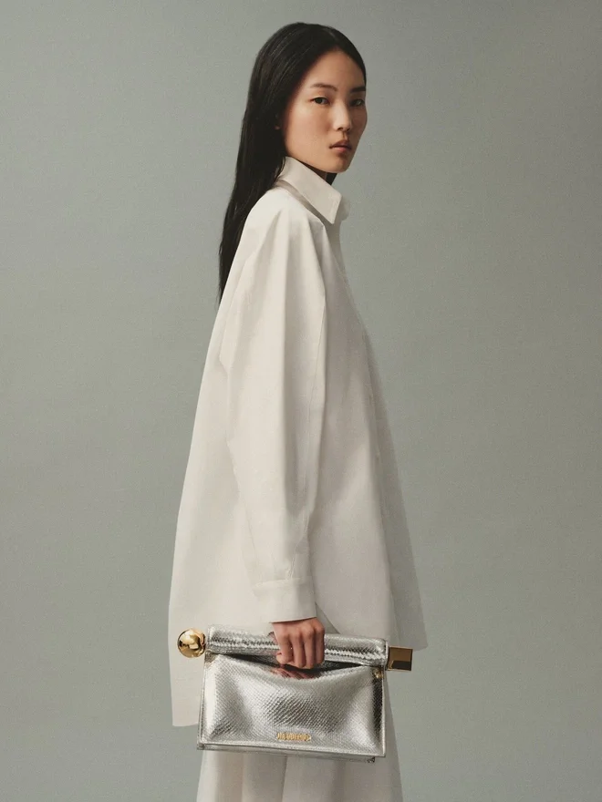 The Rond Carré clutch Take-out clutch The Rond Carré clutch Take-out clutch